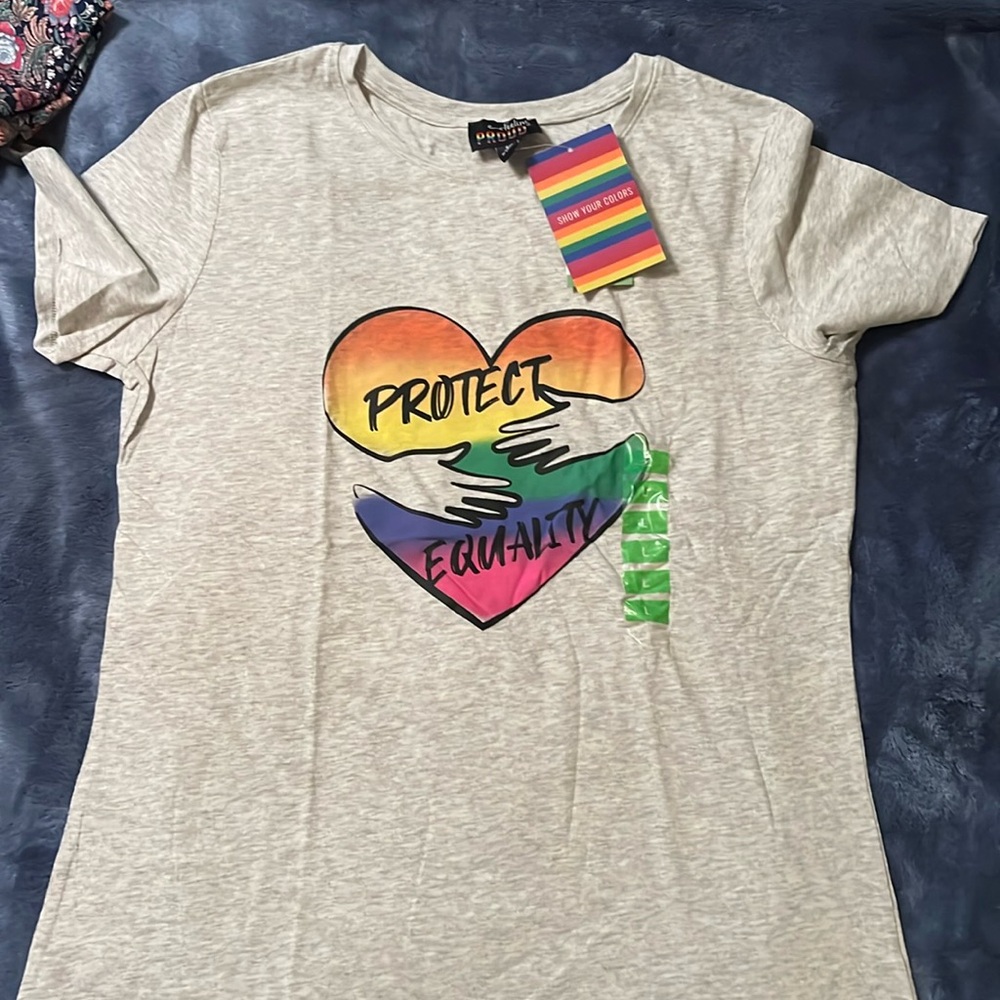 Feeling Proud equality gray Adult Equality Soft Cotton T-Shirt LGBTQIA size L